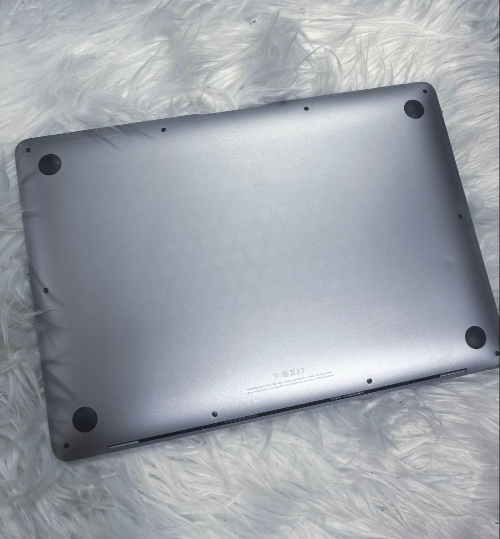 MacBook Air M1 (2020)｜8GB/256GB｜スペースグレイ