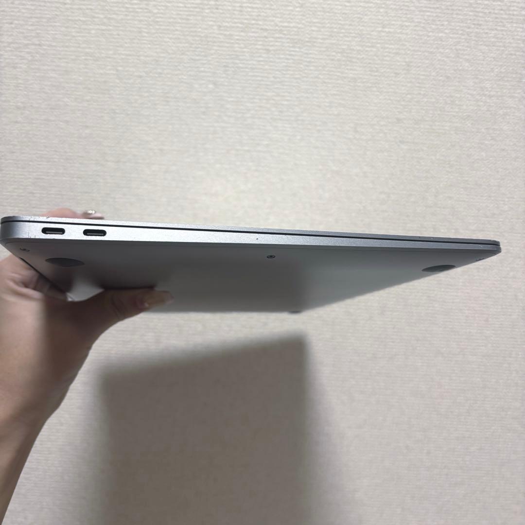 MacBook Air M1 (2020)｜8GB/256GB｜スペースグレイ