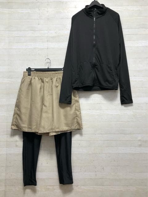 新品☆3L♪黒ラッシュガード・レギンス付♪水着5点セット♪UVカット☆☆G665