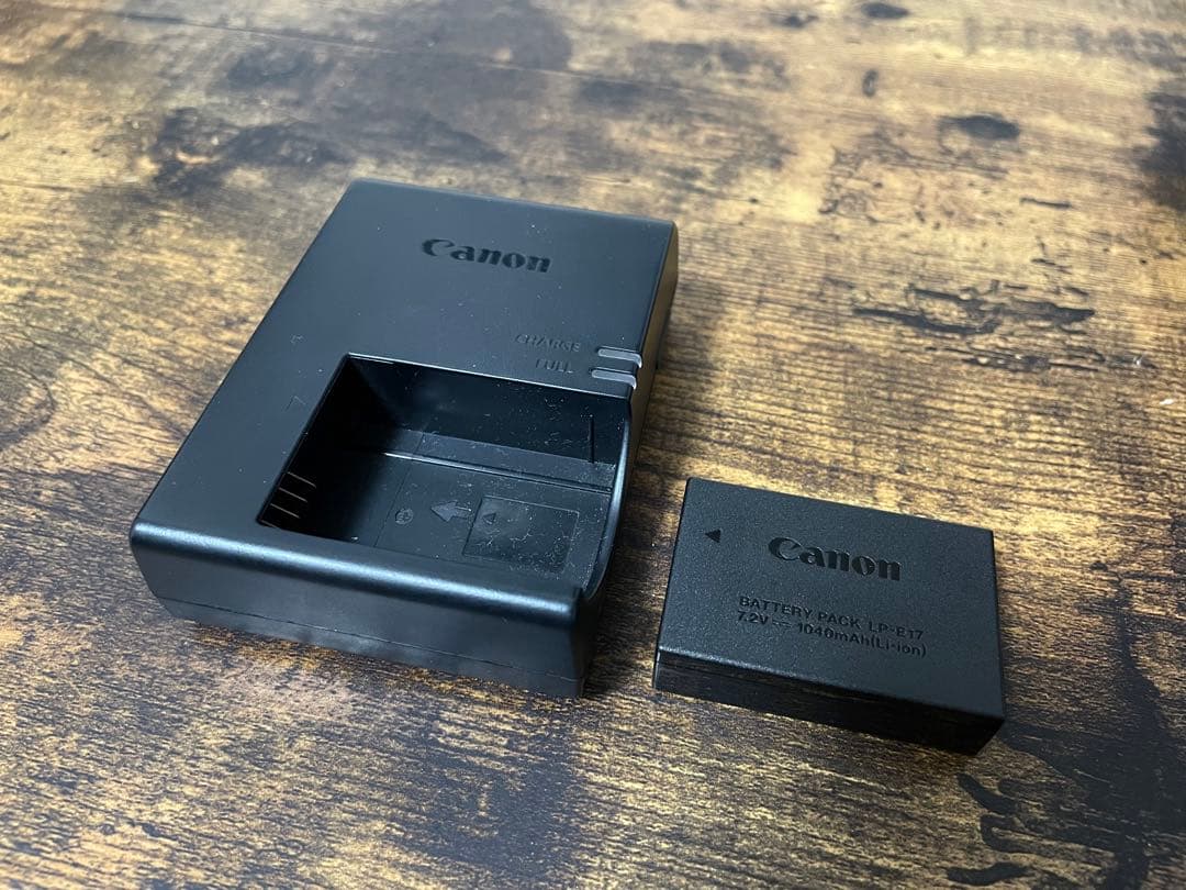 【美品✨】Canon EOS kiss x8i ダブルズームキット 箱あり