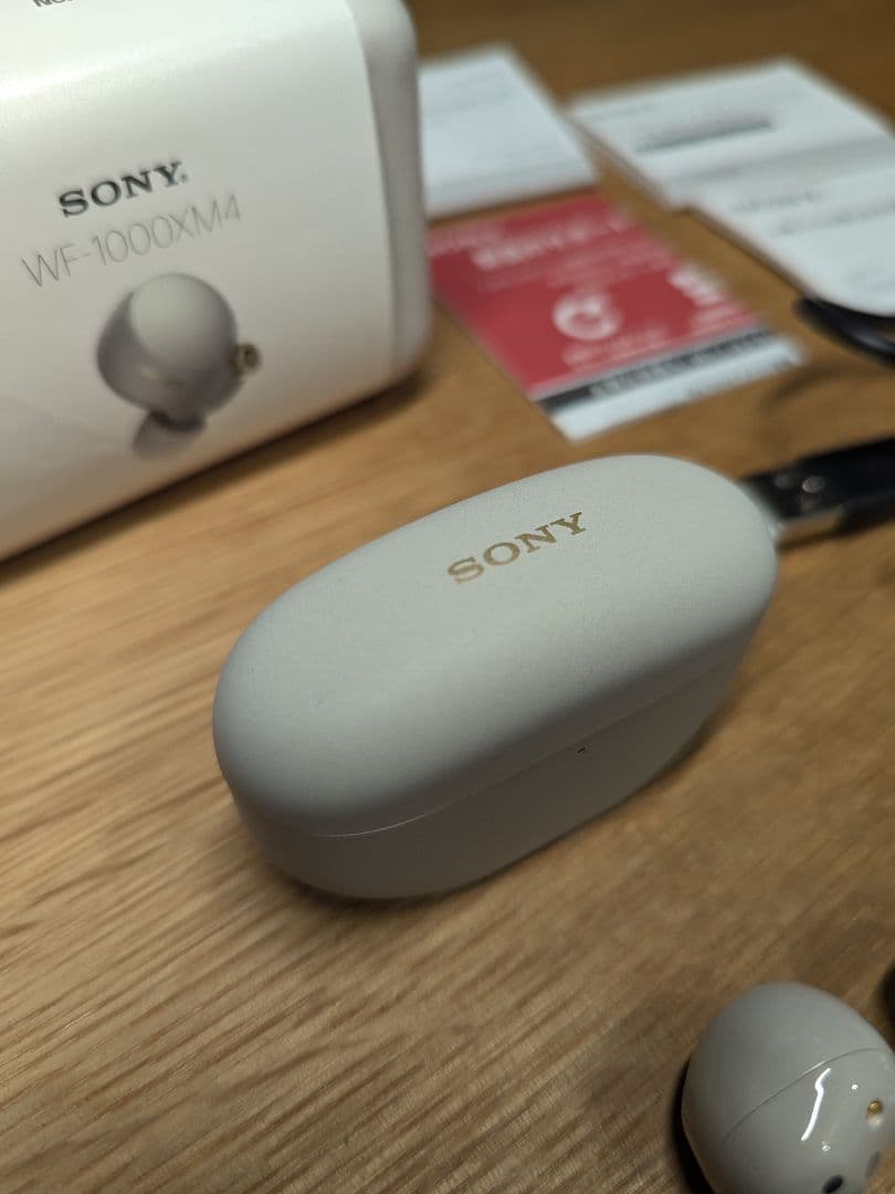 美品◆SONY WF-1000XM5 WHITE ✦シリコンケース付