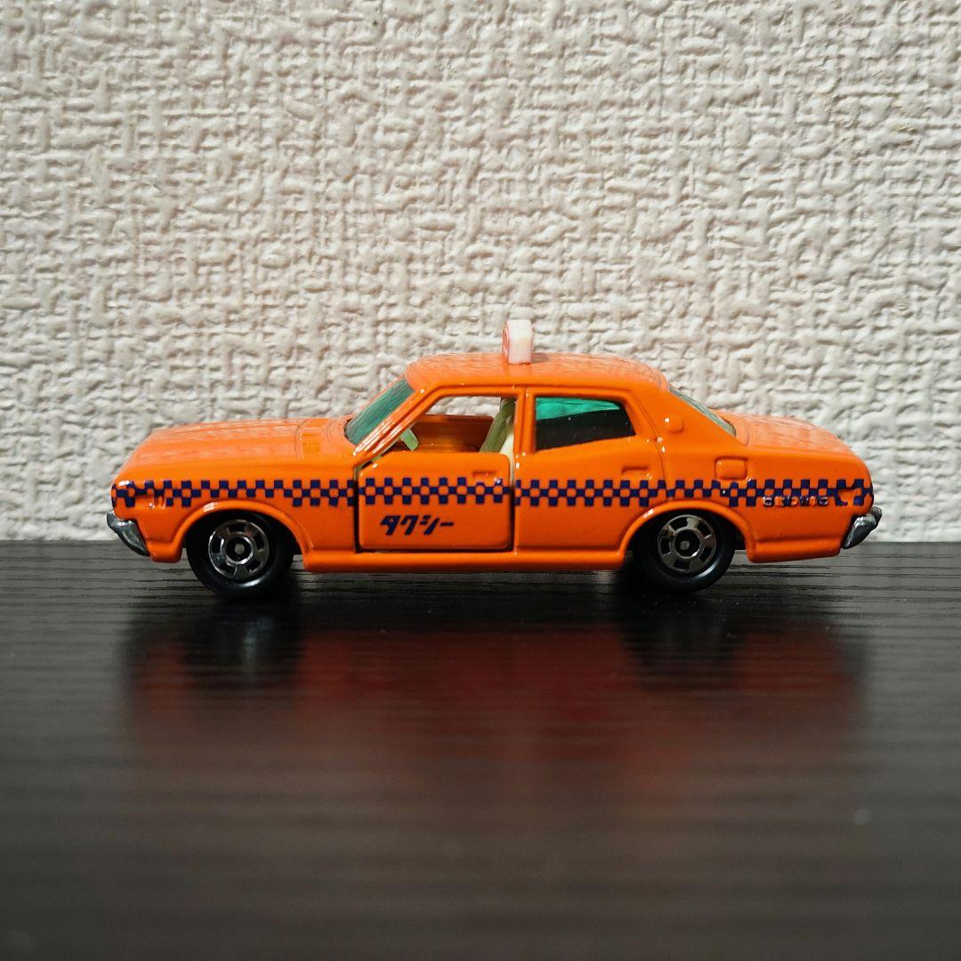 TOMICA　トミカ　日産セドリック　タクシー　箱付き