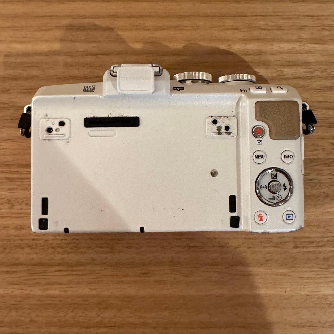 OLYMPUS PEN E-PL7 ホワイト 本体 ジャンク