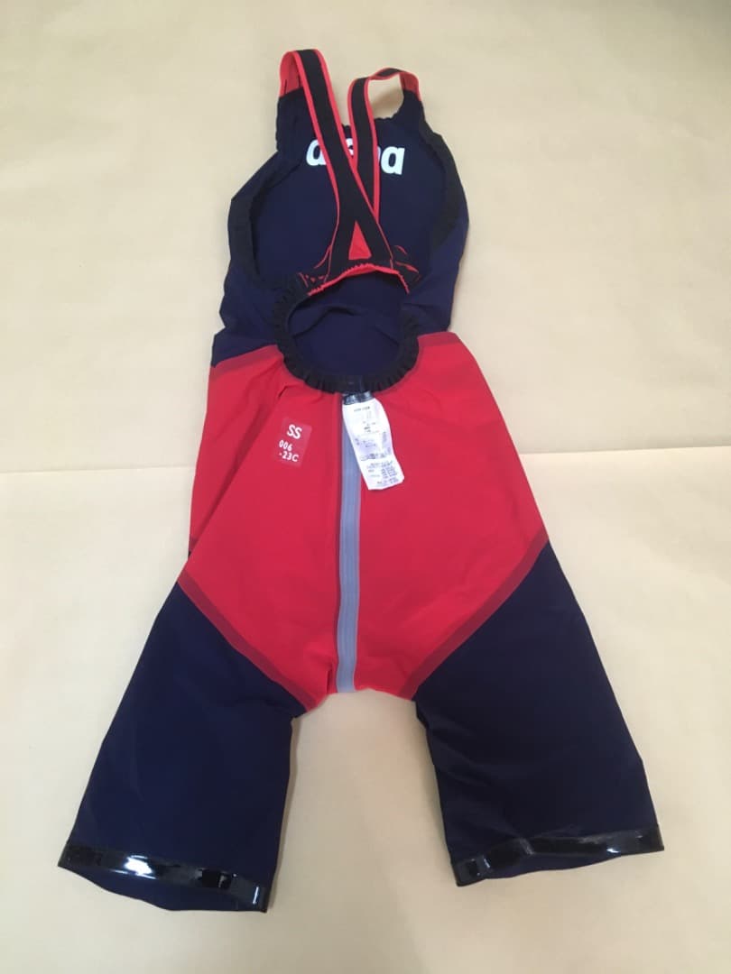 水着・ラッシュガード Tadahiro Higa