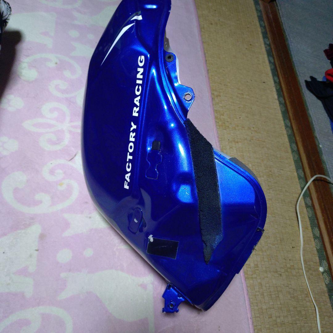 YZF-R1 09年〜14年式 タンク　 凹み　色剥げ　 内部錆び無し 良品