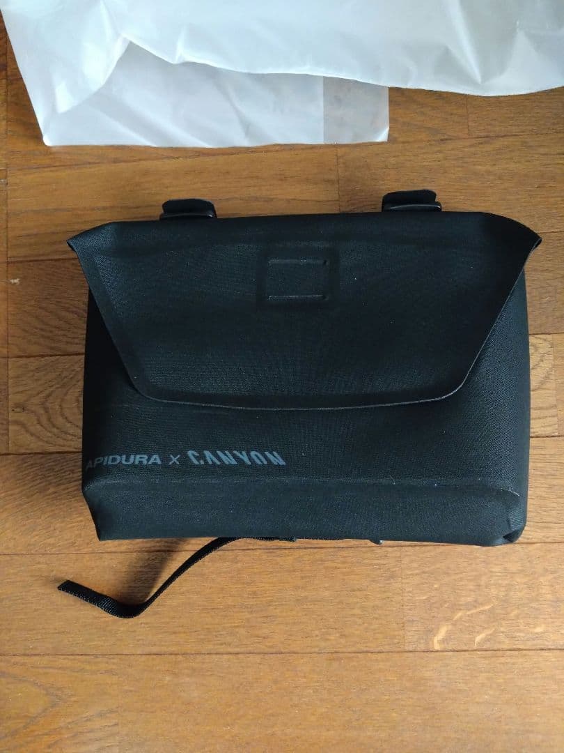 APIDURA canyon ハンドルバーバック 2リットル