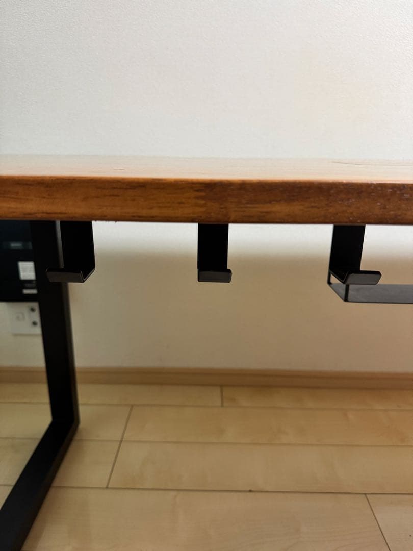 カナデモノ　THE TABLE / ラバーウッドT × Black Steel