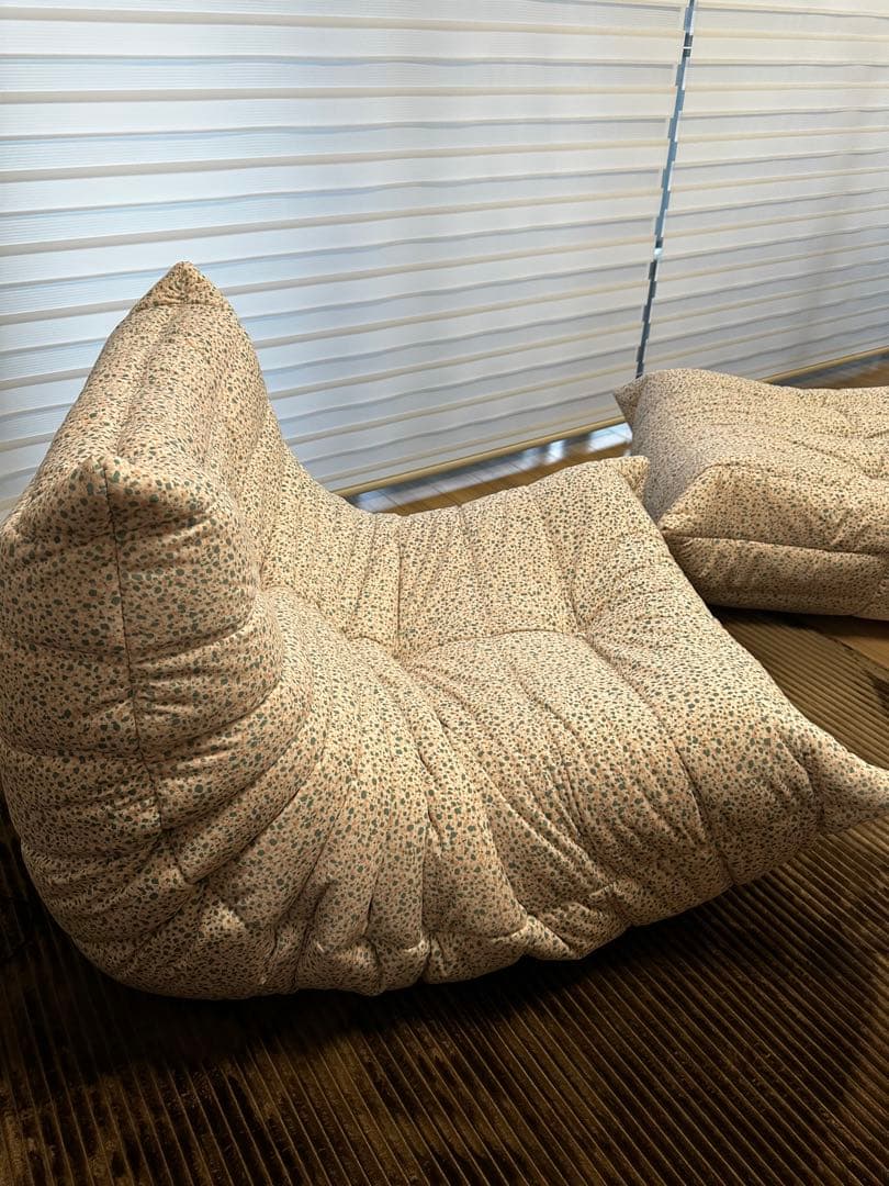 【トーゴ限定新生地 SHIKI】リーンロゼ | ロゼトーゴ ソファ&パフ セット