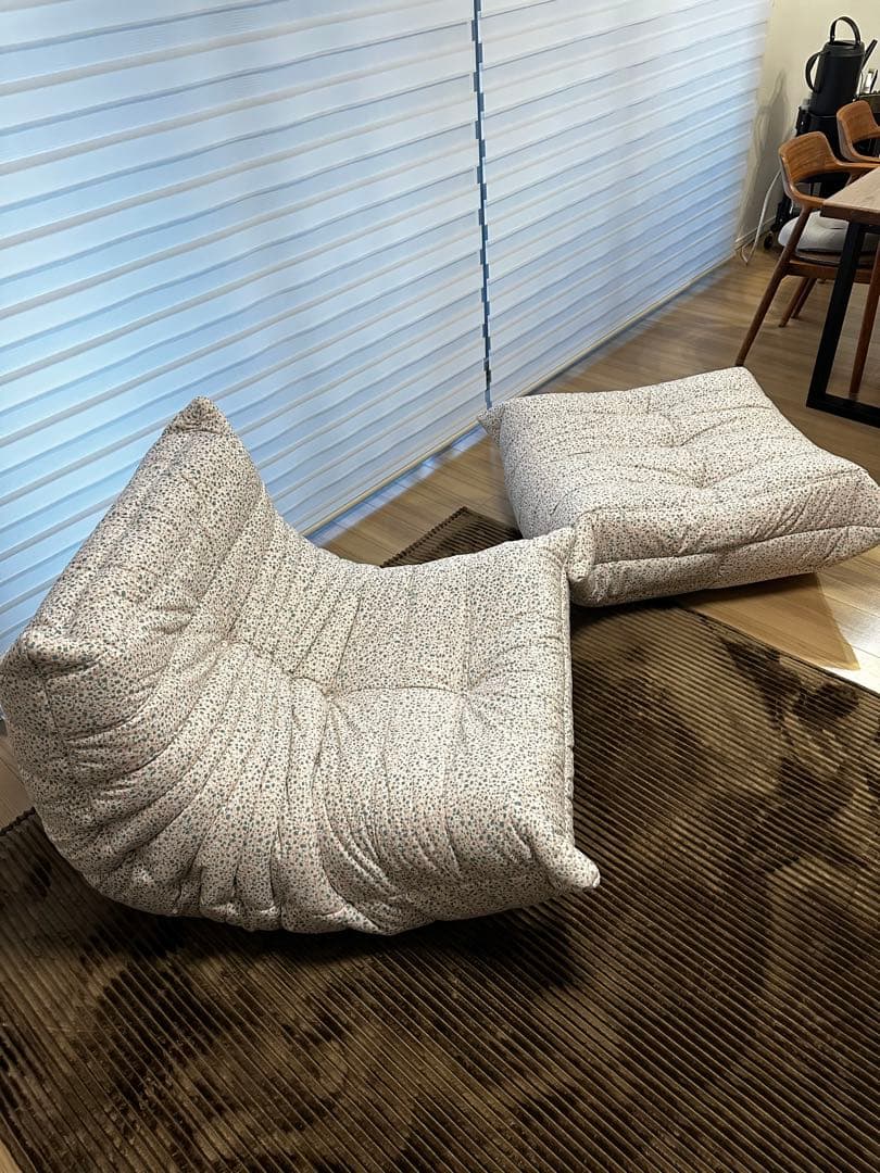 【トーゴ限定新生地 SHIKI】リーンロゼ | ロゼトーゴ ソファ&パフ セット