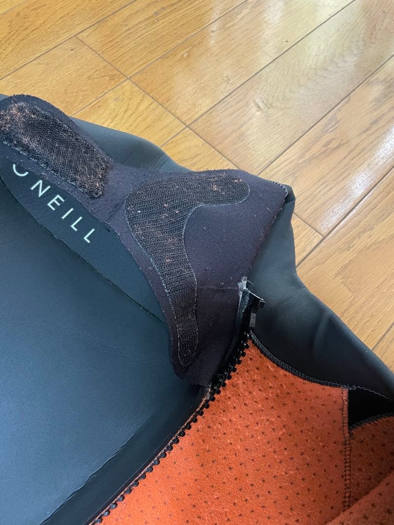 O'NEILL フルスーツ ブラック バックジッパー　真冬対応　9万円相当