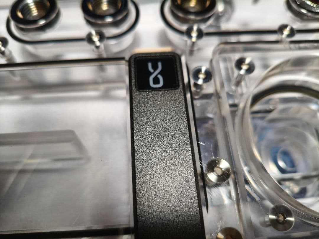 PC用ファン・クーラー Alphacool Core Distro Plate 240 Right