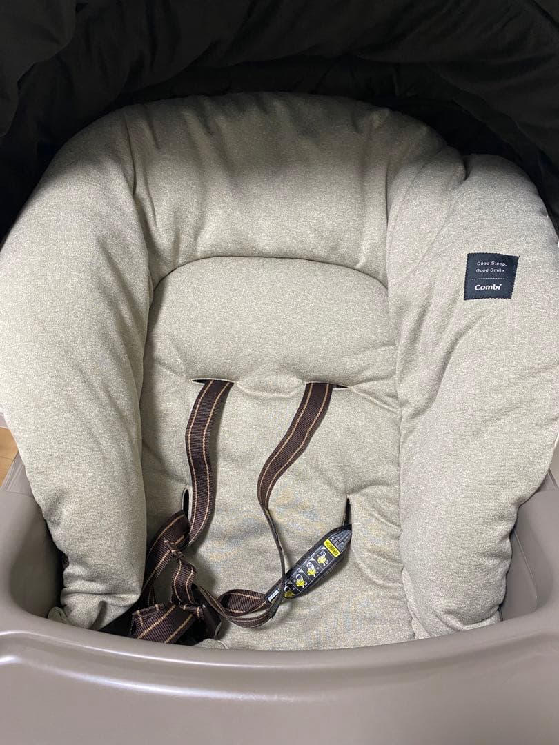 Combi ハイローチェア　手動　ベビーラック　おやすみドーム付き