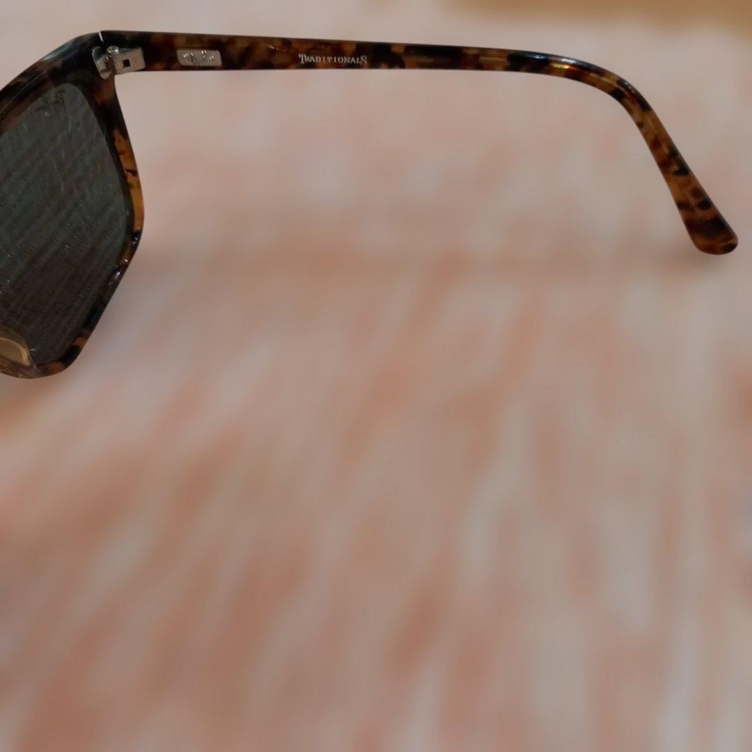 Ray-Ban Madisonサングラス ケース付き