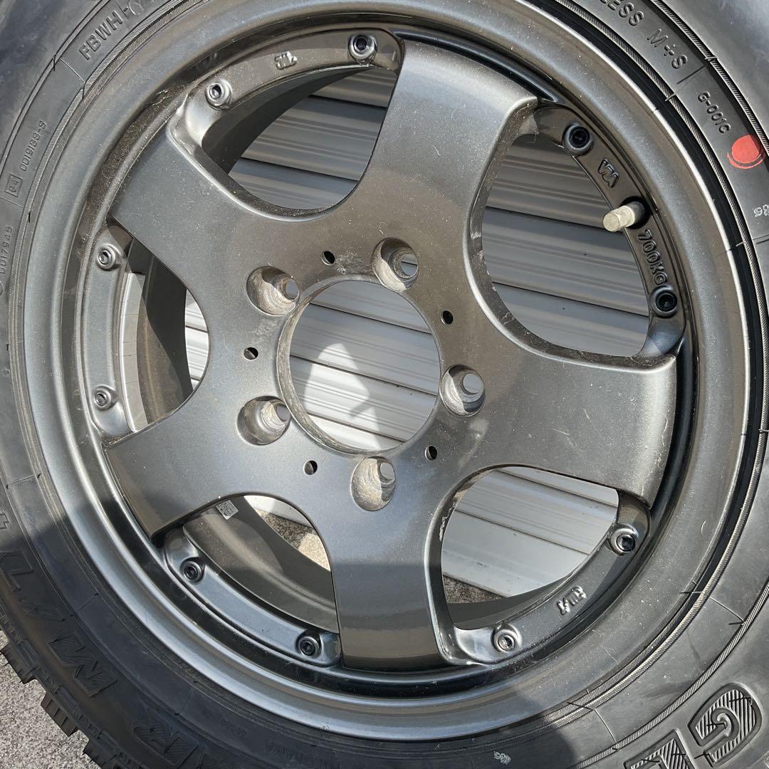 ジムニーの背面「スペア」にどうかと言うマッド&ホイール送料込みで‼️