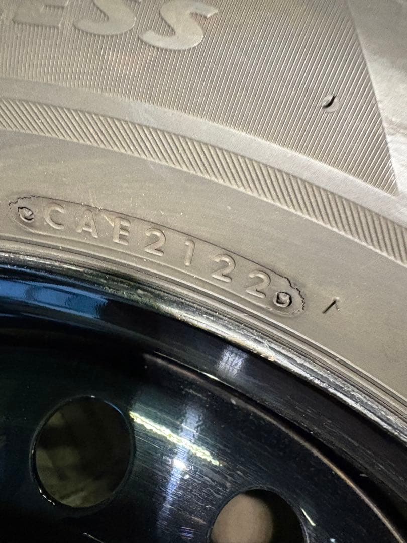 kaigotrou9613 スタッドレスタイヤ 185/65r15引取限定