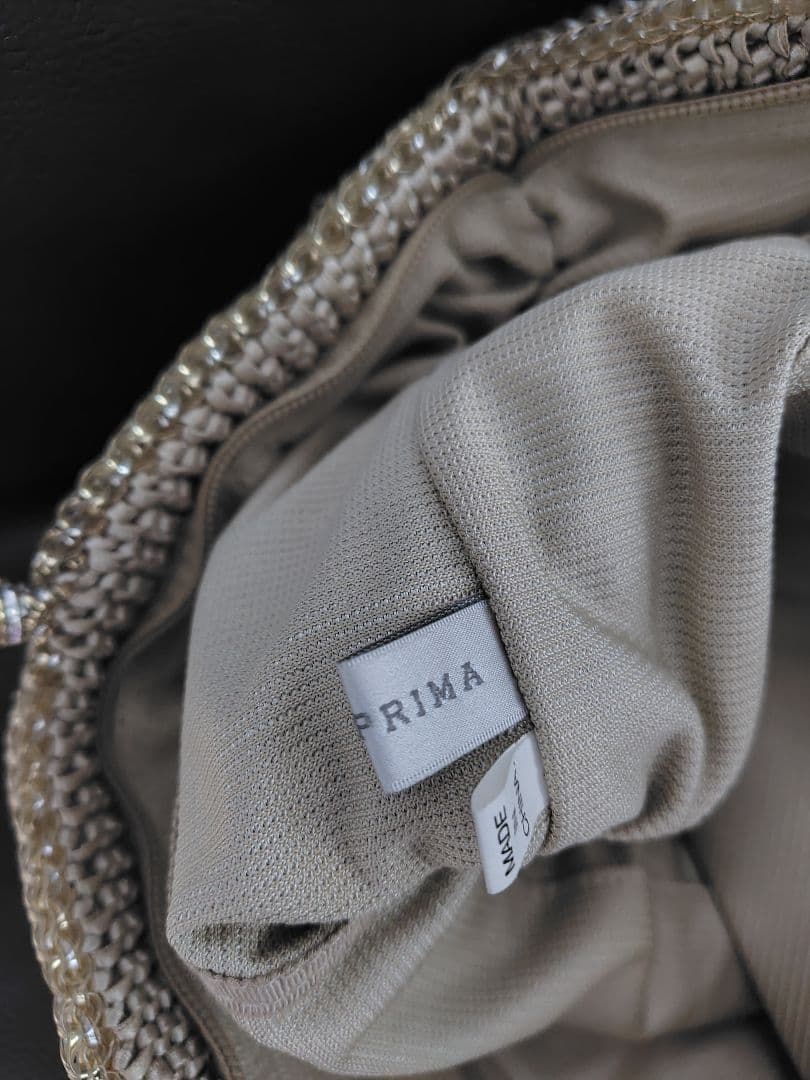 アンテプリマ、裏生地付きバック