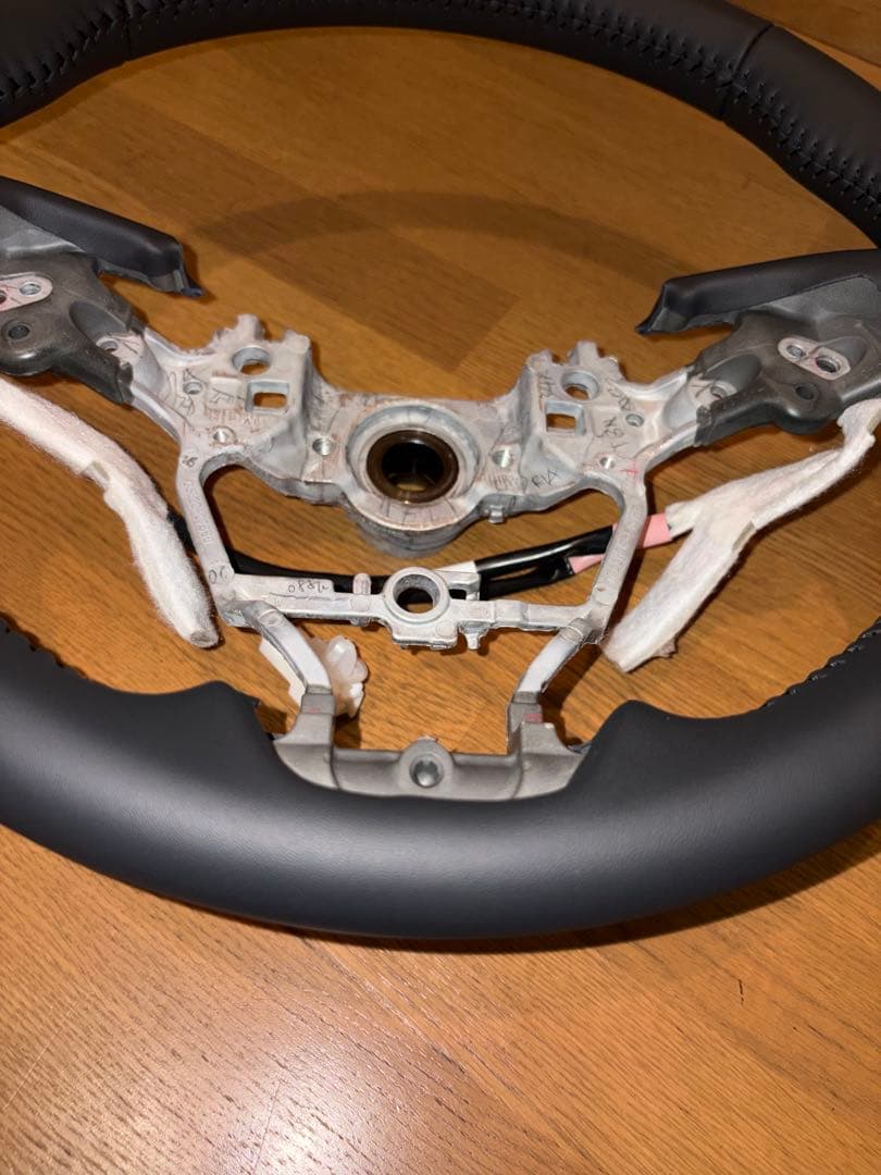 美品　RAV4 ハンドル　ヒーター付き