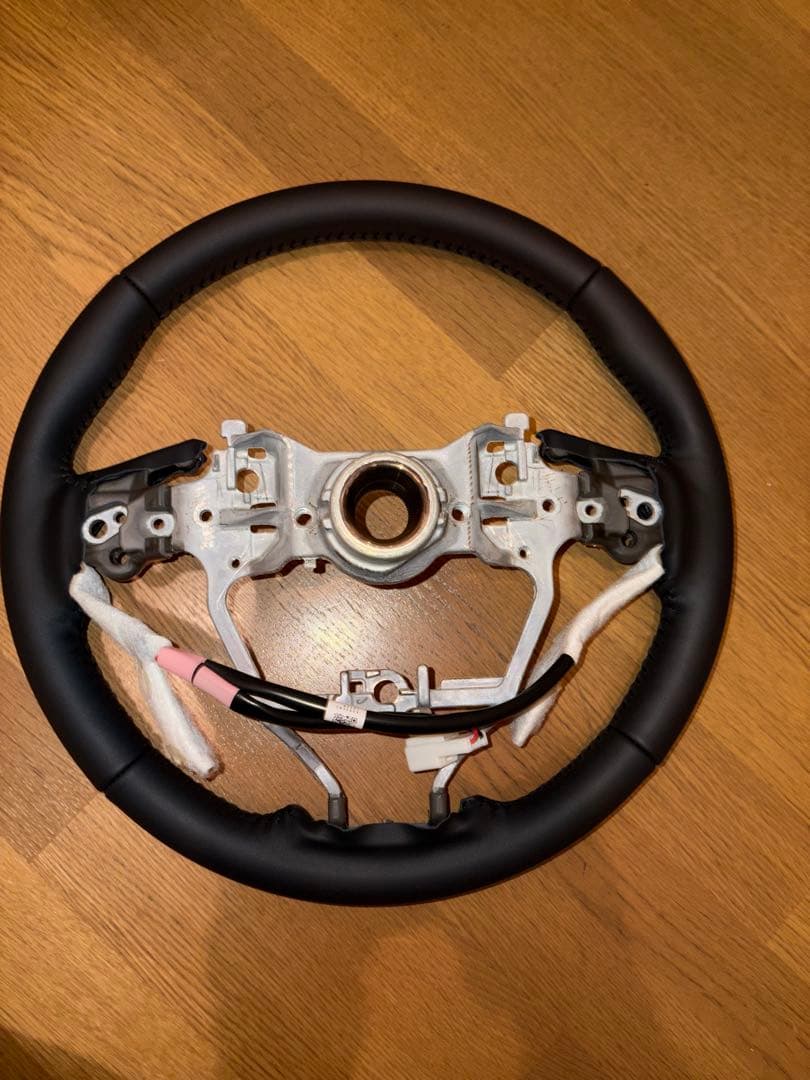 美品　RAV4 ハンドル　ヒーター付き