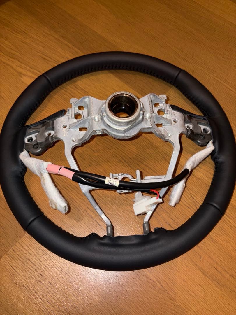 美品　RAV4 ハンドル　ヒーター付き