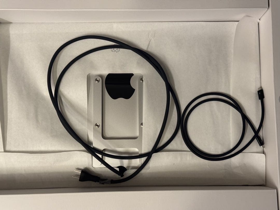 Apple Studio Display - 標準ガラス - VESAマウント