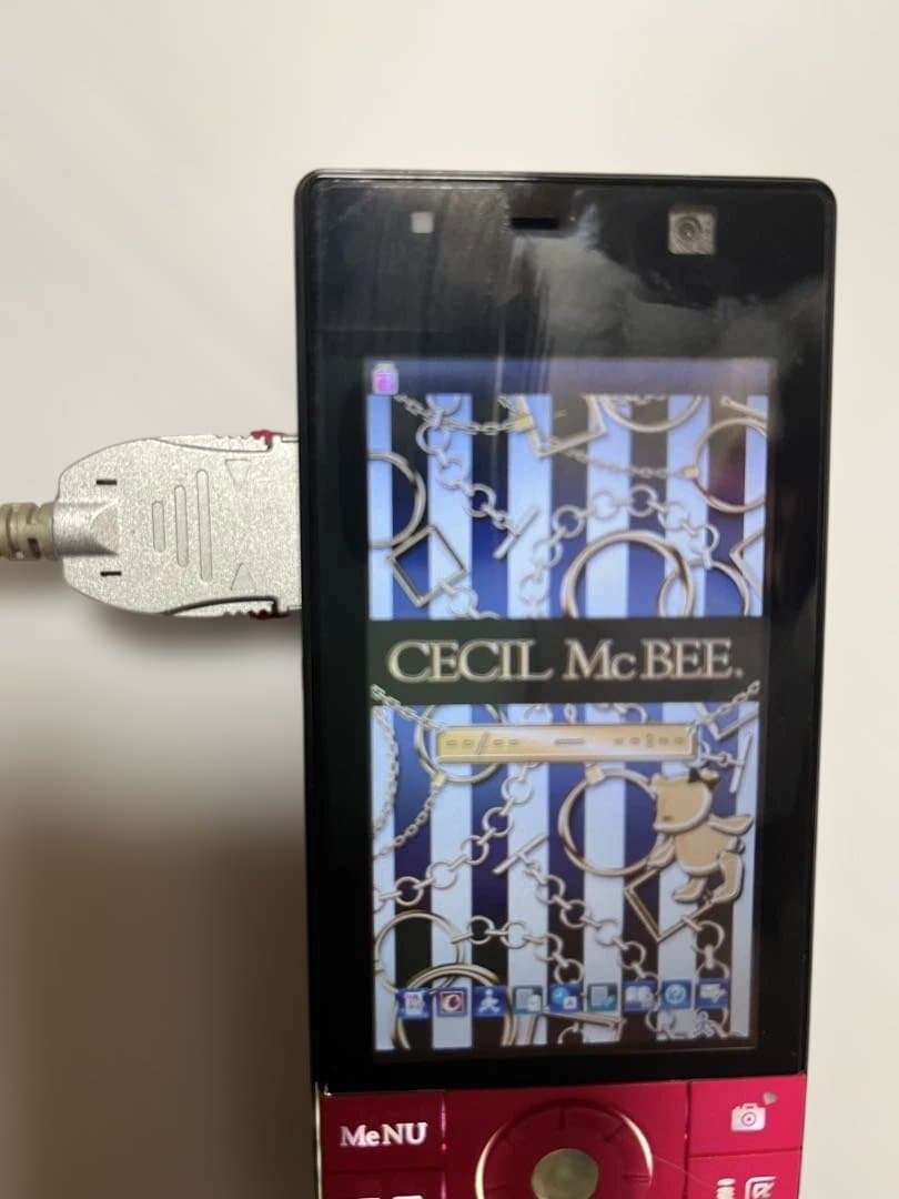 CECIL McBEEガラケー F-04C 平成ギャル