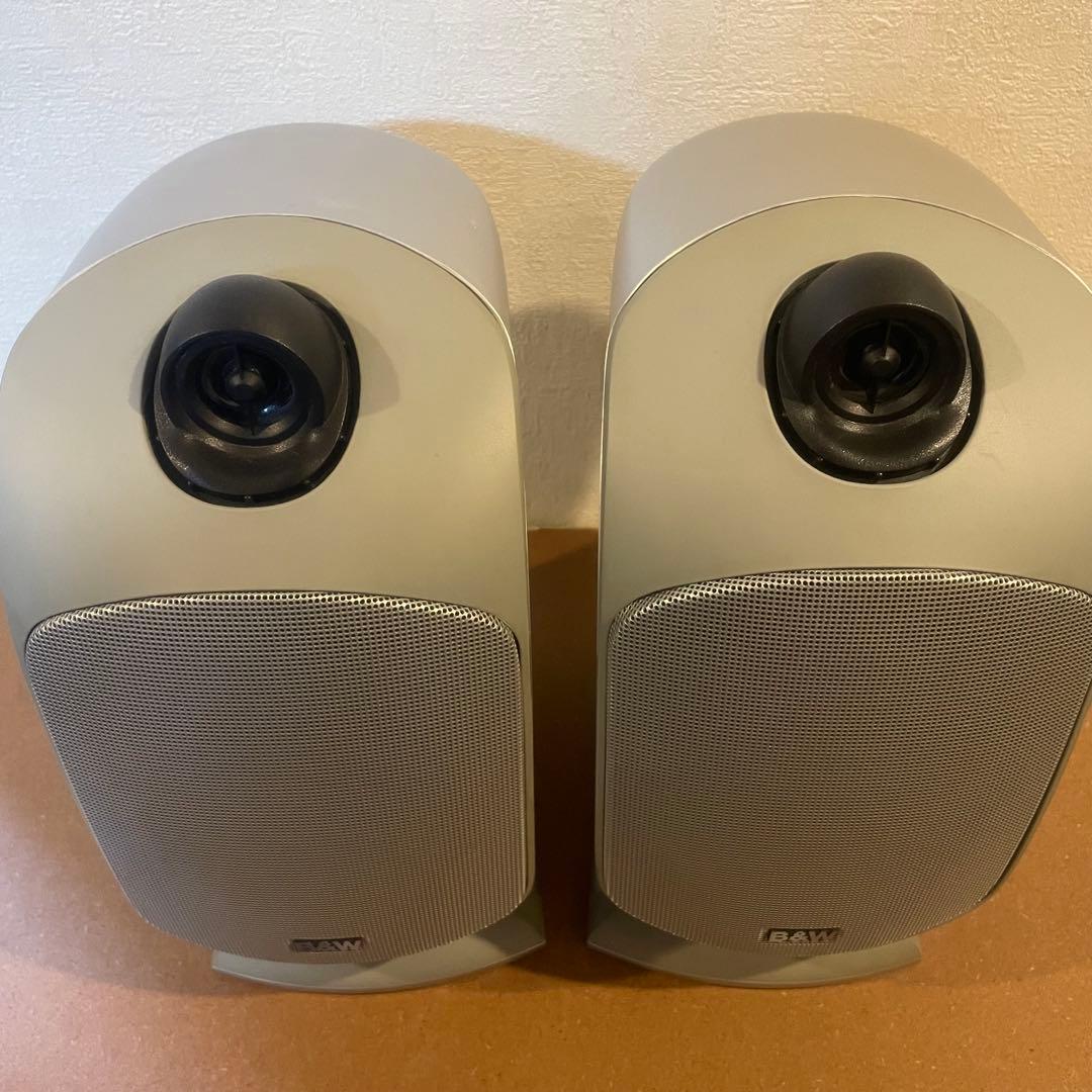 【B&W】LM1ペア　シルバー　小型ブックシェルフ　2ウェイバスレフ型