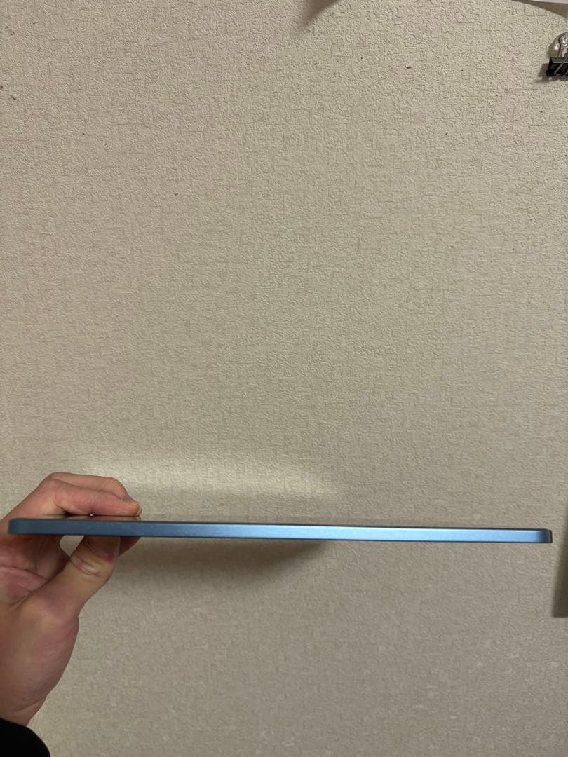 値下げました　iPad Air 5 Wi-Fi 64GB ブルー 純正カバー付き