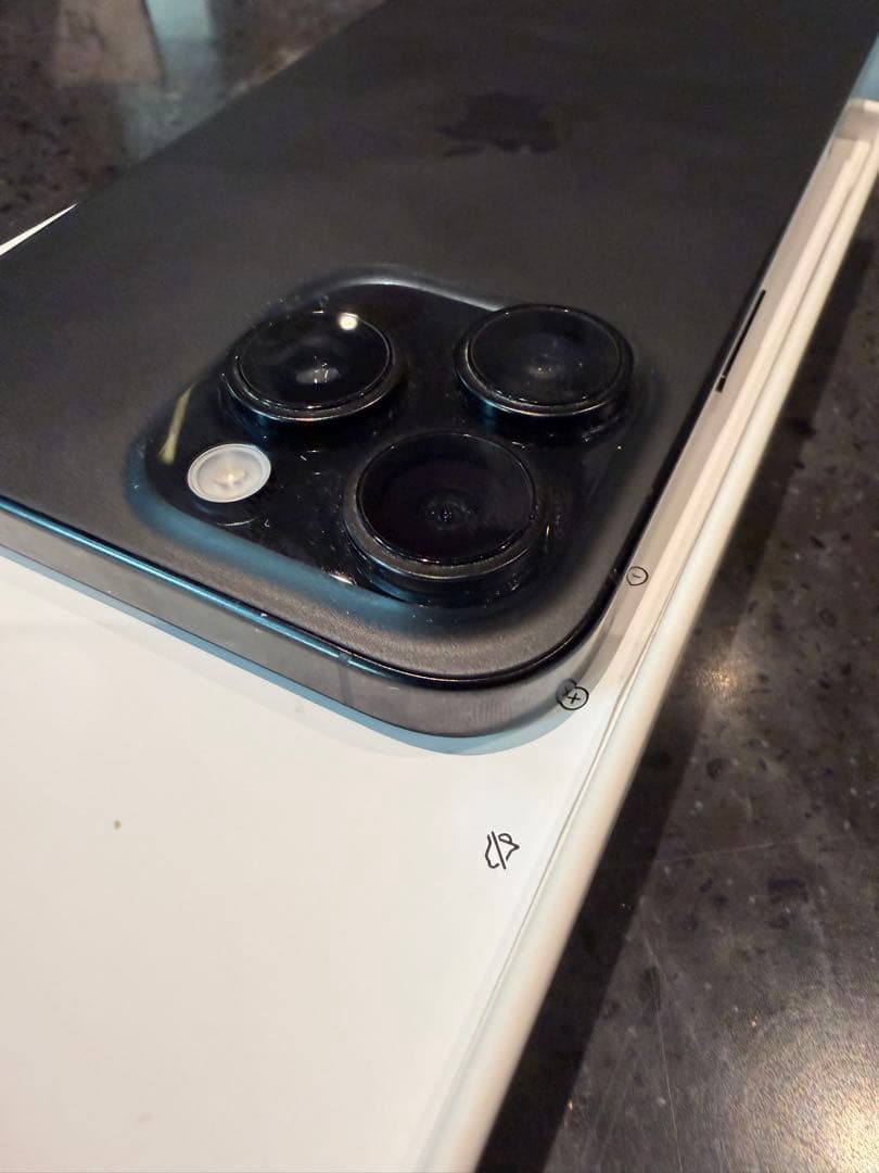 iPhone16ProMax 256GB Apple Store購入品