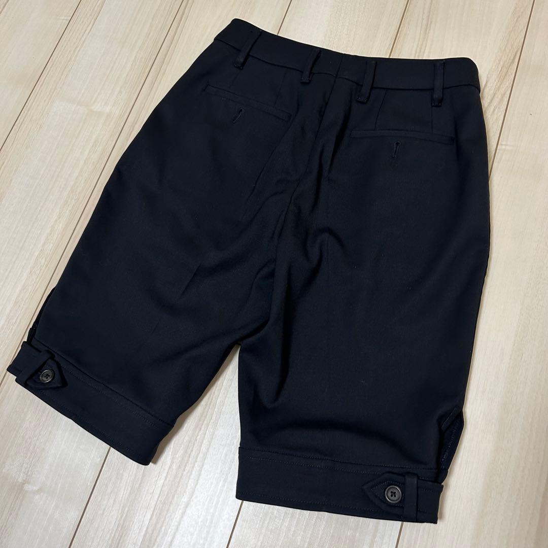 【高級バージンウール】PRADA ショートパンツ ネイビー タック レディース