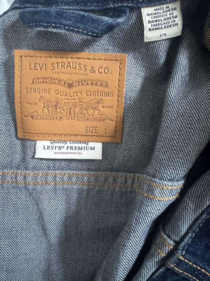 Levi's premium ダークブルー デニムジャケット