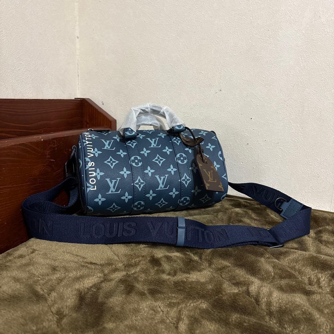 Louis Vuitton ショルダーバッグ ダークブルー