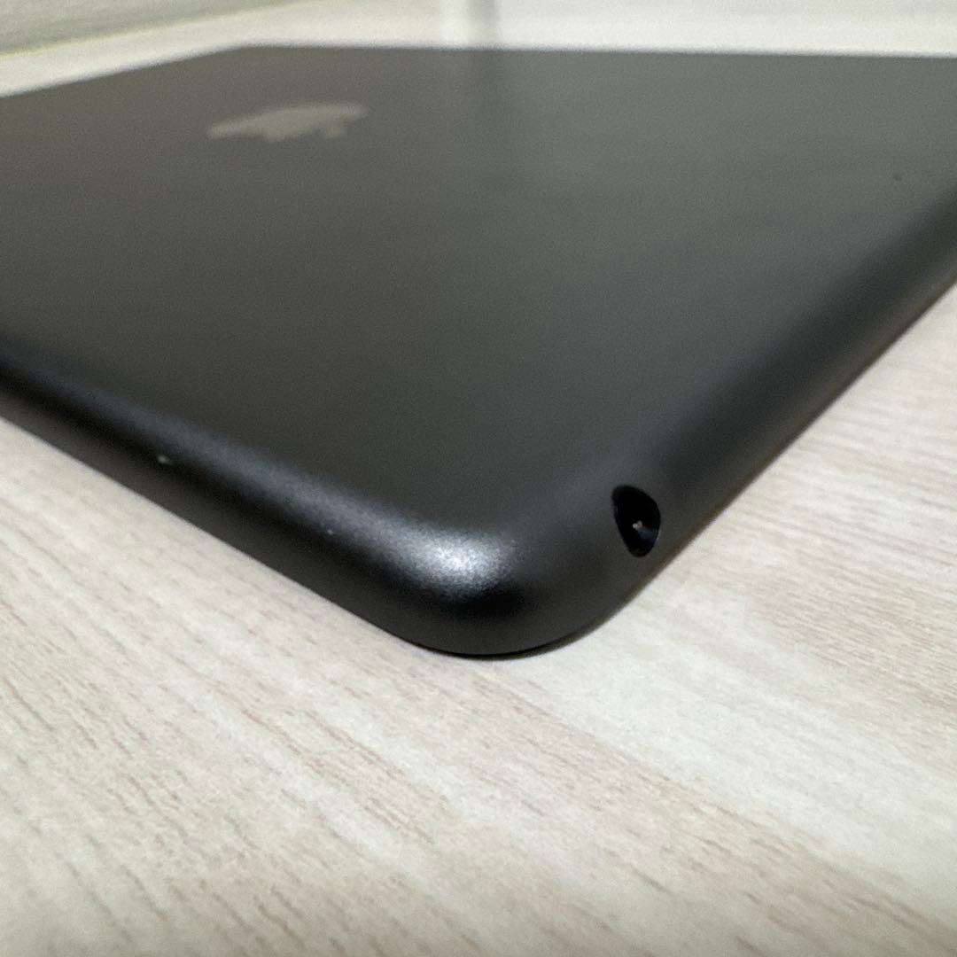 iPad 第7世代 Wi-Fiモデル 32GB スペースグレイ