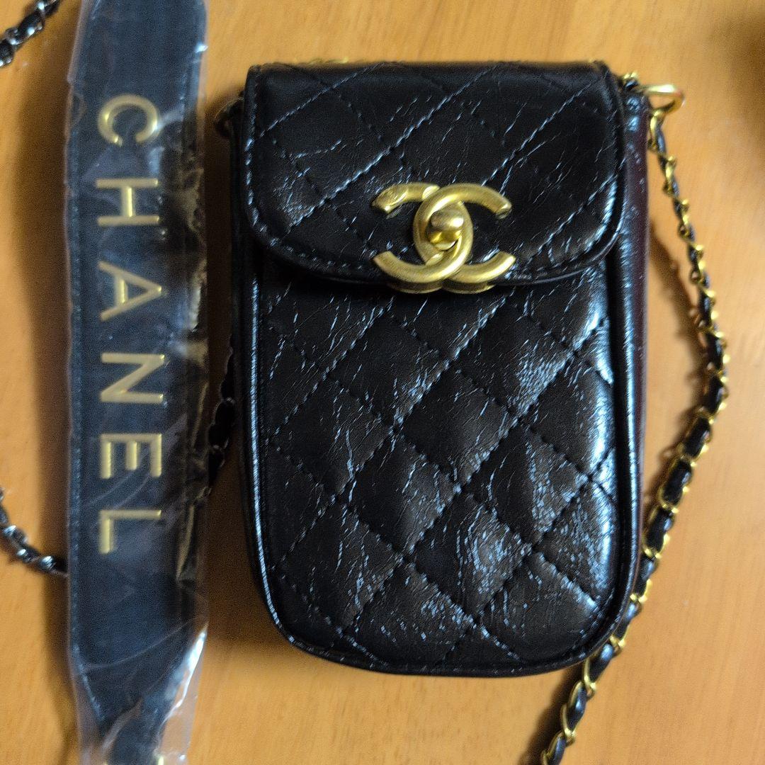 A*須様 CHANEL ショルダーチェーン付きスマホホルダー& ミニポーチ　ノベ