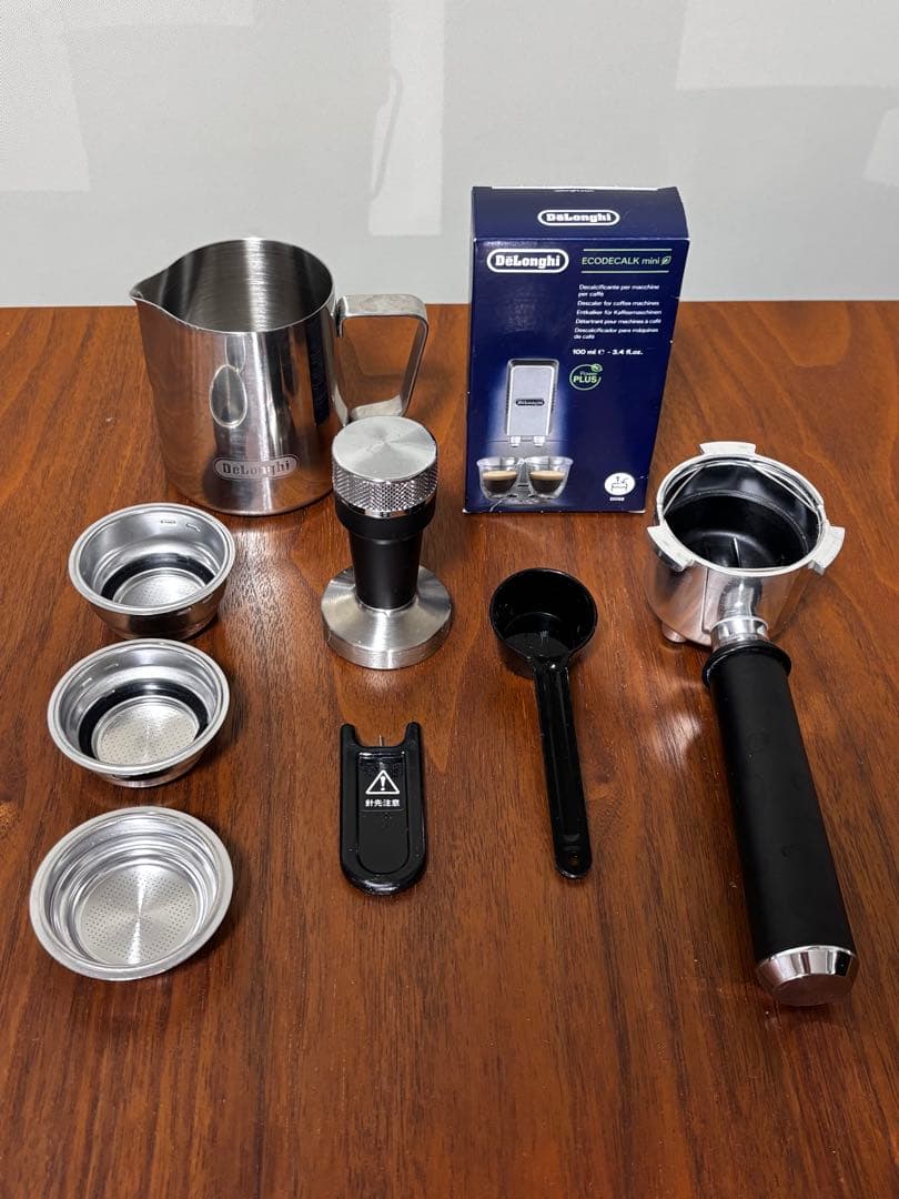 【値下げ可】デロンギ デディカ アルテ エスプレッソメーカー EC885J