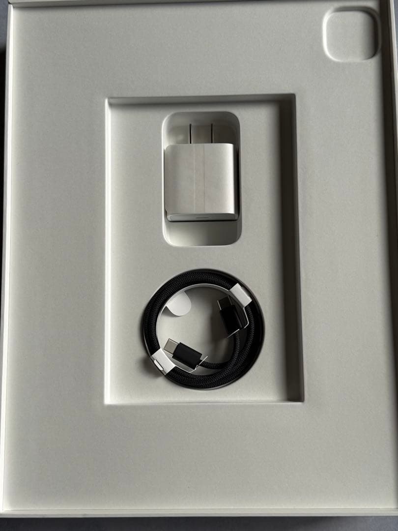 iPad Pro M4 13インチ　256GB Wi-Fiモデル