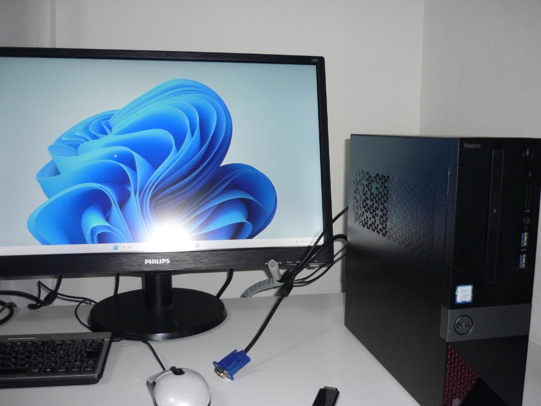 DELL VOSTRO3470 第8世代i5-8400/8GB/128GB