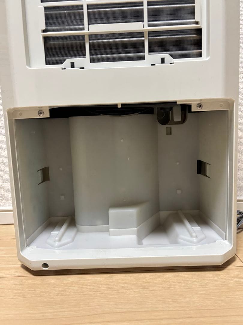 【新品未使用】CORONA 冷風・衣類乾燥・除湿機