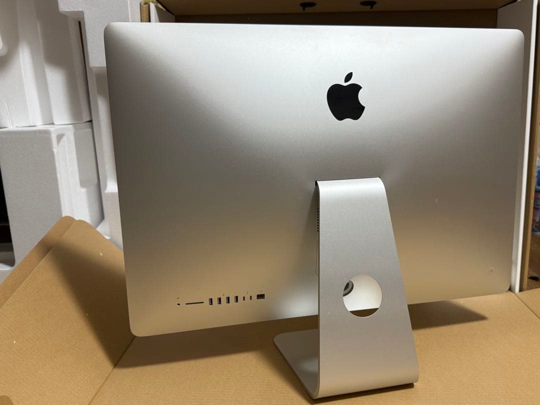 iMac 2017 (5K, 27inch) 2TB FD＋16GBメモリ2枚