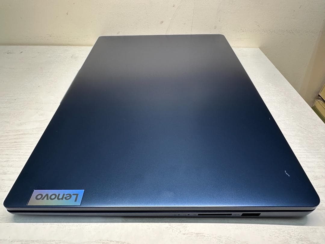 Windowsノート本体 Lenovo IdeaPad Slim 3 G8 R3 8G 512G 610M