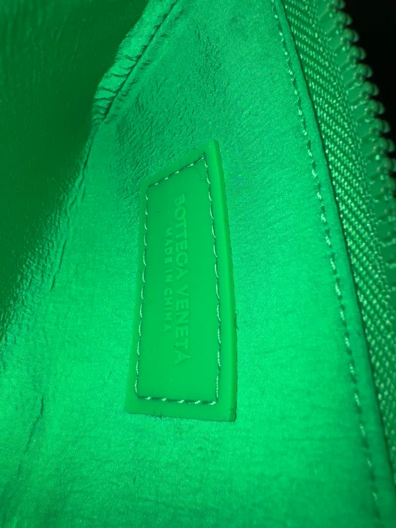 ボッテガ　シリコン財布