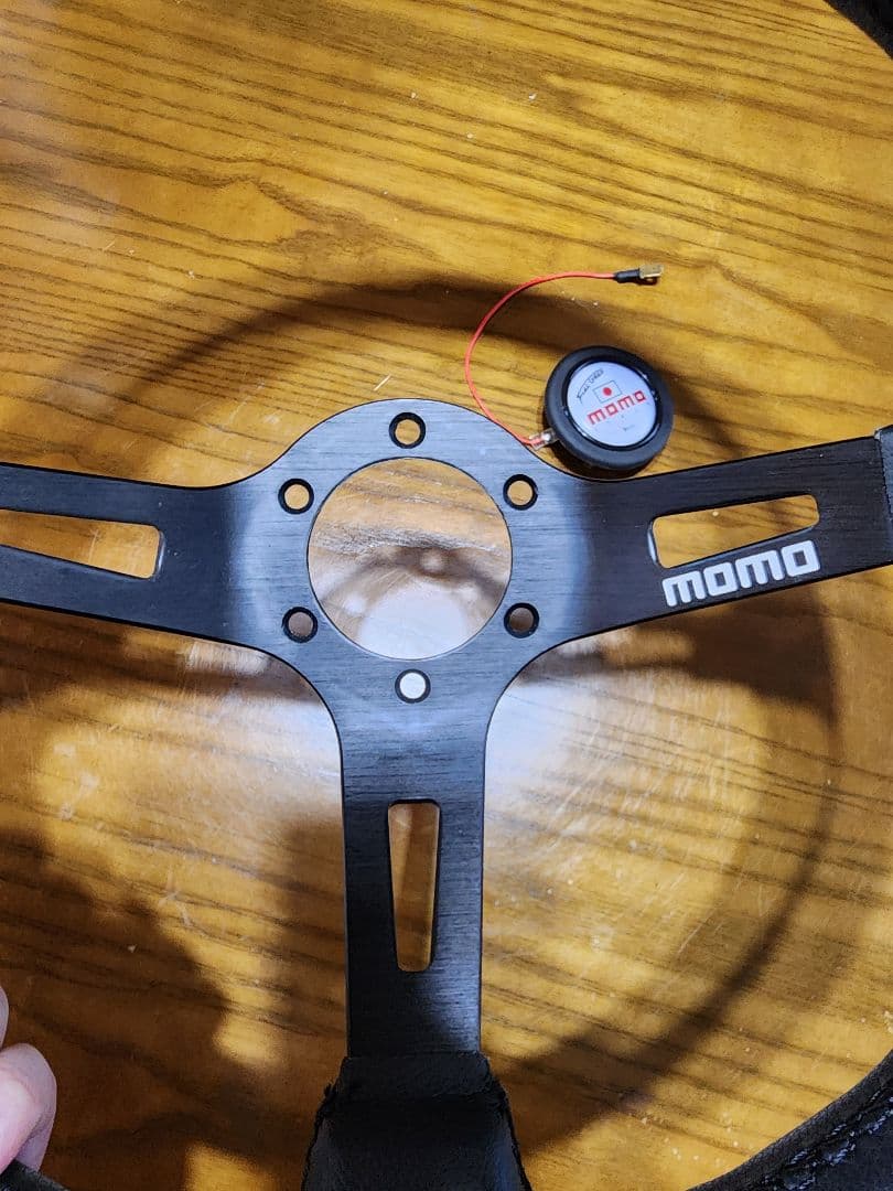 MOMO？ ステアリング フルスピード 32.8パイ ディープコーン90mm