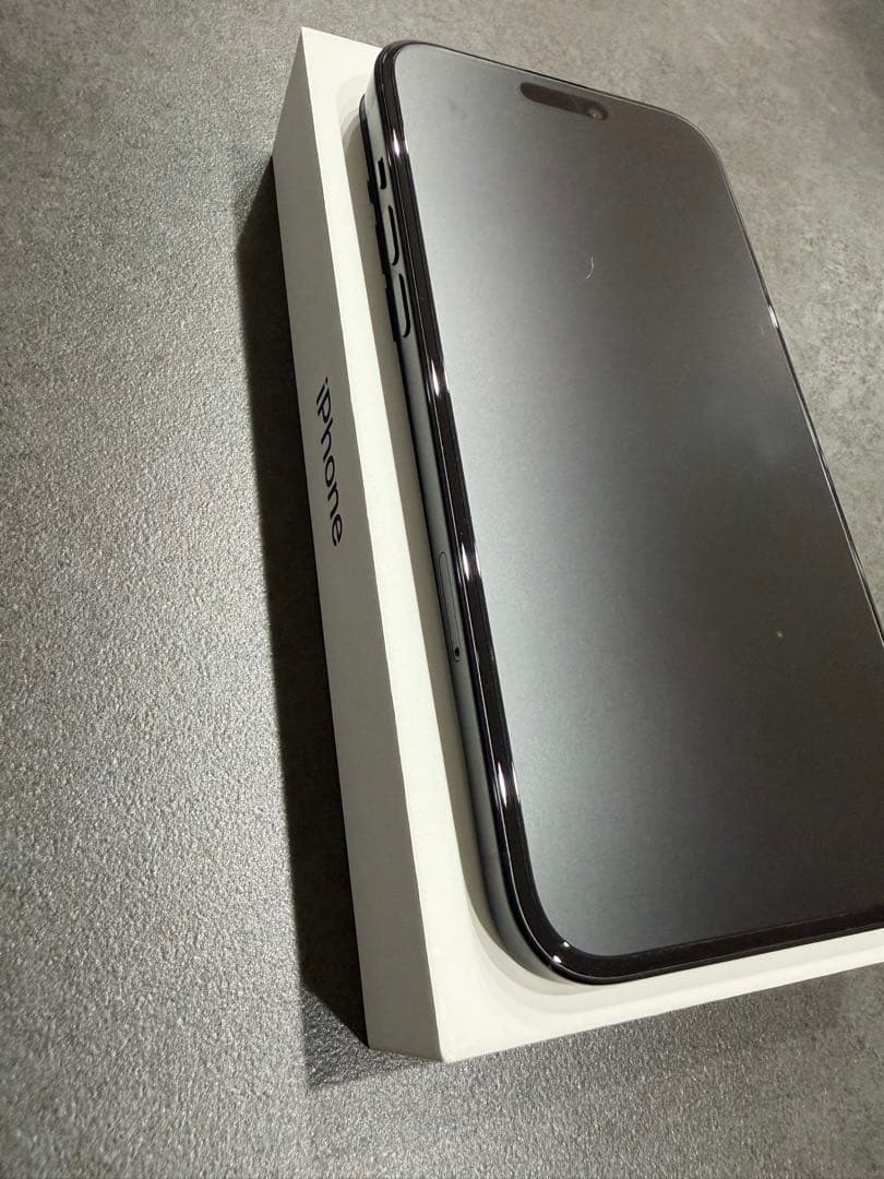 iPhone 15 plus本体 128GB ブラック simフリー