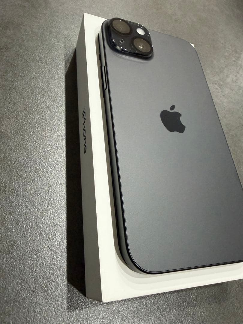 iPhone 15 plus本体 128GB ブラック simフリー