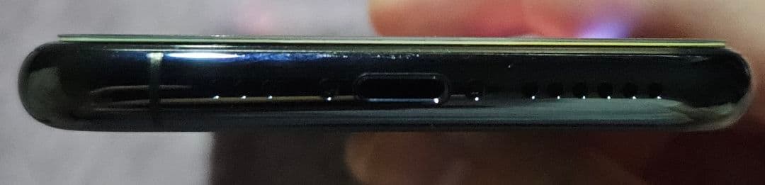 iPhone 11 Pro ミッドナイトグリーン フィルム クリアケース付き