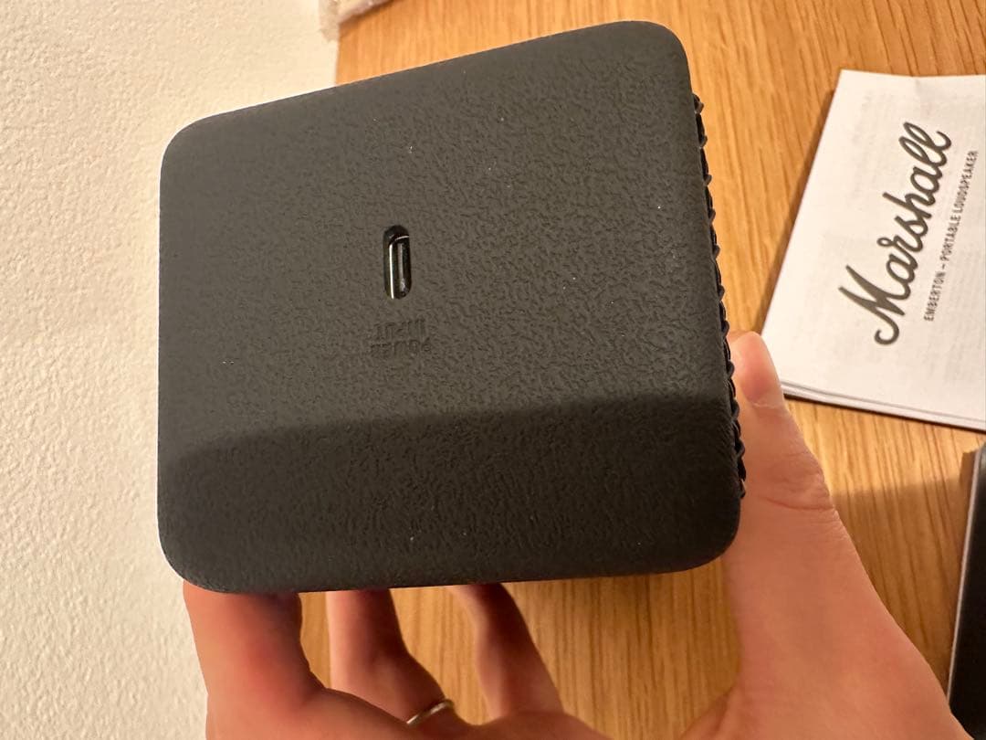 マーシャル　Emberton