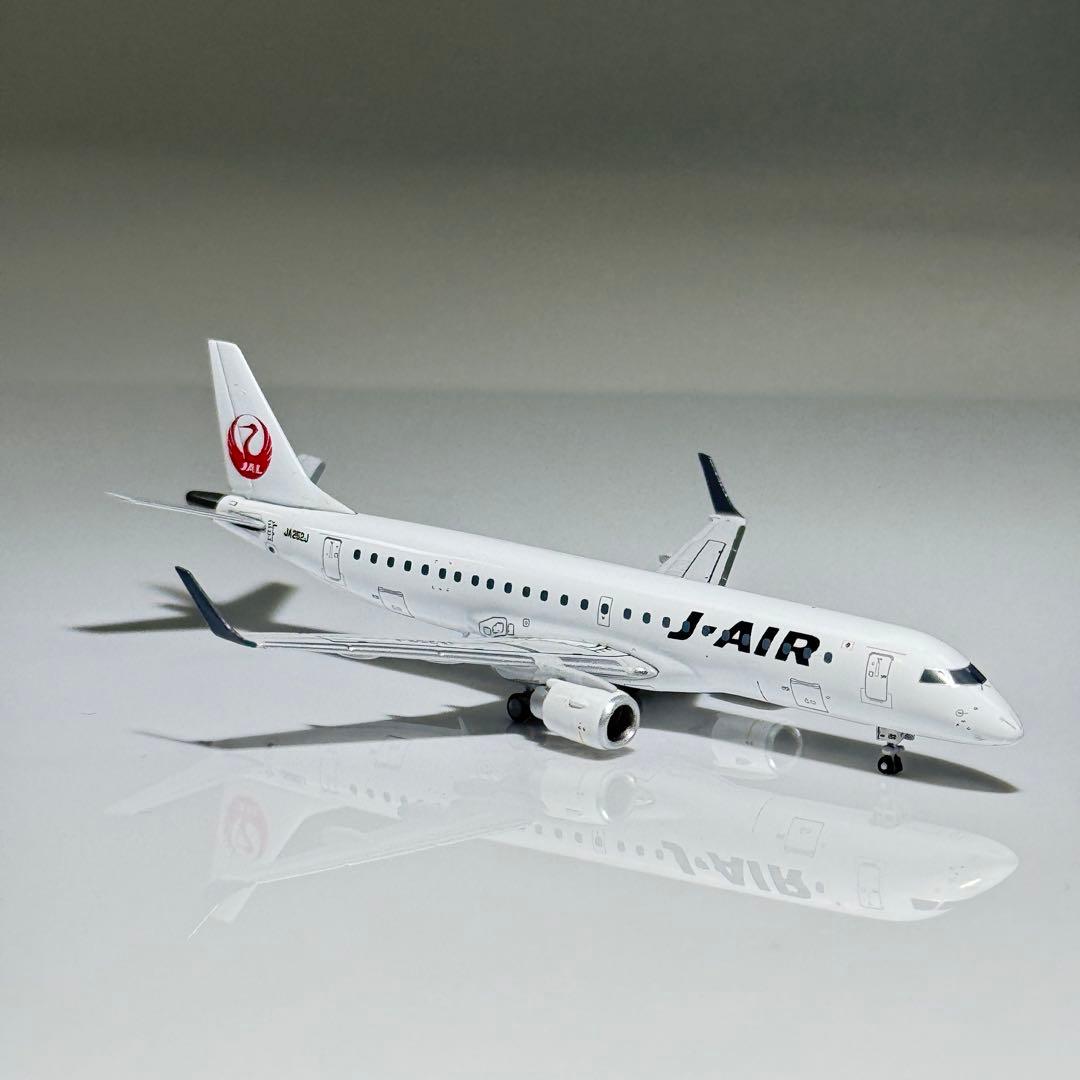1/400 JCWings J-AIR Embraer E190STD日本航空