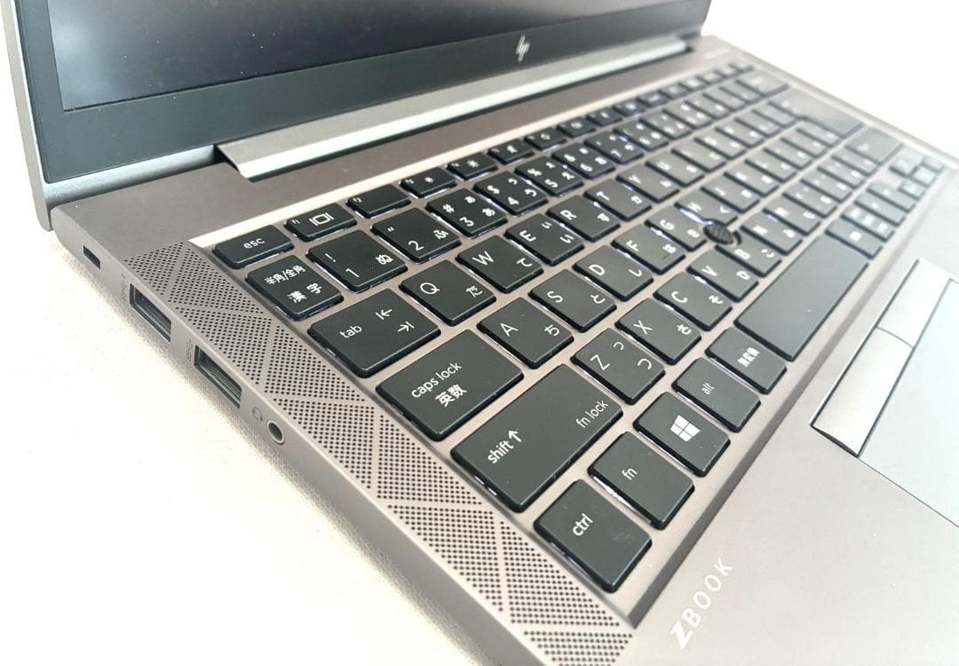 美品 HP FireFly i7 10世代 SSD1TB 32GB P520内蔵