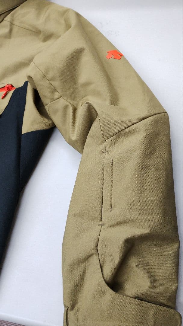 デサント　ジャケット　 サイズM