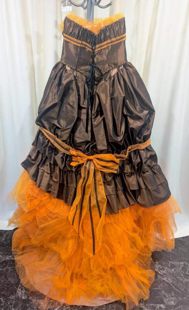 カラードレス　バレンタイン　チョコレート風　コスプレ　ライブ衣装　ウェディング