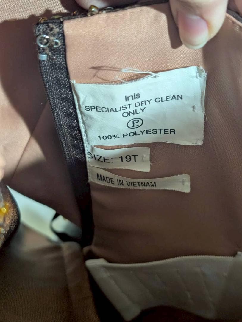 カラードレス　バレンタイン　チョコレート風　コスプレ　ライブ衣装　ウェディング